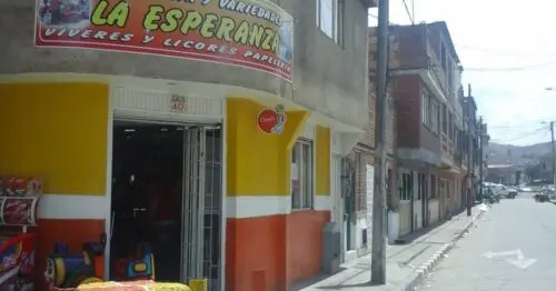 CIGARRERIA Y VARIEDADES LA ESPERANZA CIGARRERIA Y VARIEDADES LA ESPERANZA